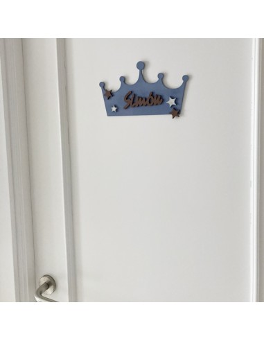 Corona decorada con nombre