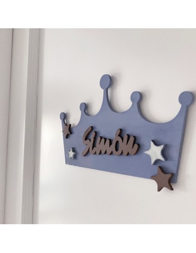 Corona decorada con nombre