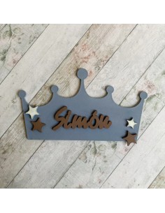 Corona decorada con nombre